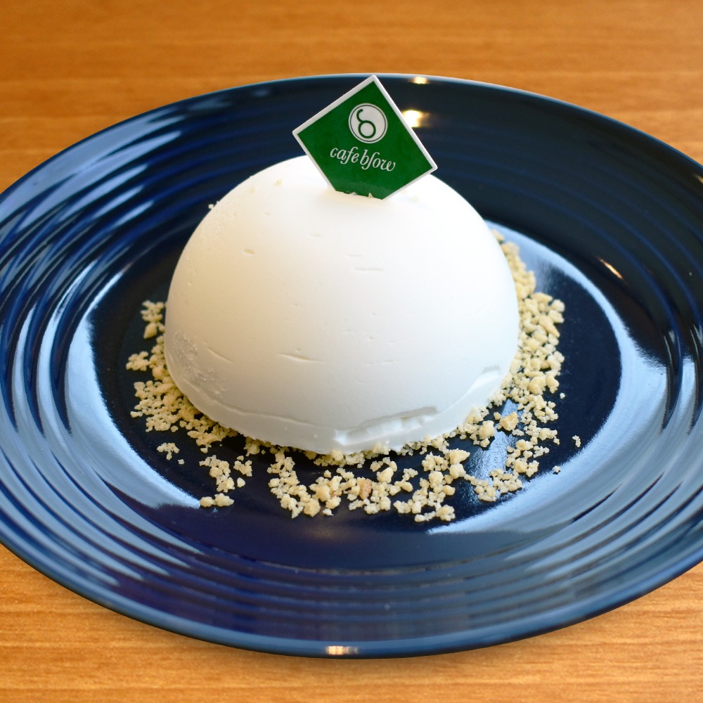 7月の新作は数量限定のプレミアムレアチーズケーキ 大阪のパンケーキカフェ Cafeblow