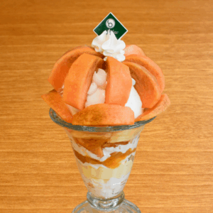 富有柿のパンケーキパフェ